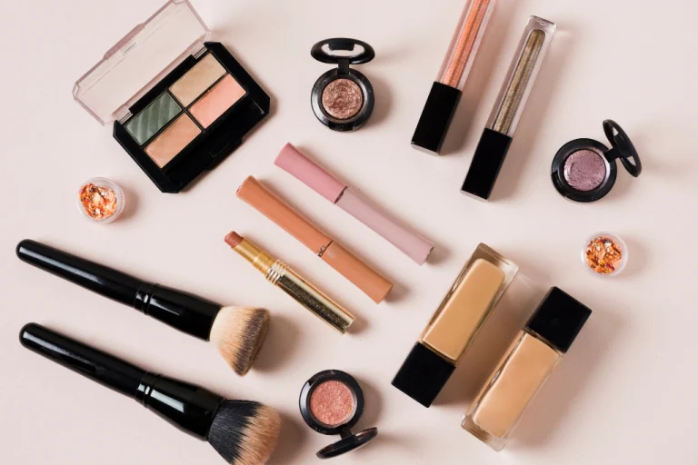 How to Choose the Right Contract Manufacturer for Your Beauty Brand